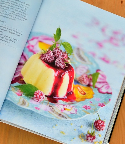 Słodka kuchnia roślinna - zdrowe desery, ciasta i słodycze bez nabiału, Idy Kulawik.